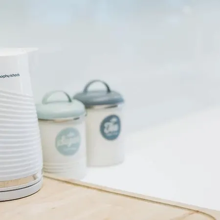 Luxury Sea View In Prime Location Appartement *