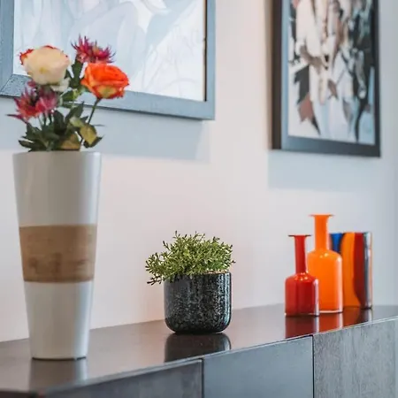 Luxury Sea View In Prime Location *