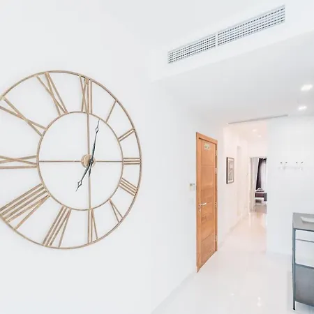 Luxury Sea View In Prime Location San Ġiljan