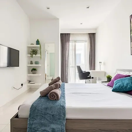 Appartement Luxury Sea View In Prime Location