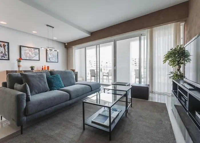 Luxury Sea View In Prime Location 아파트