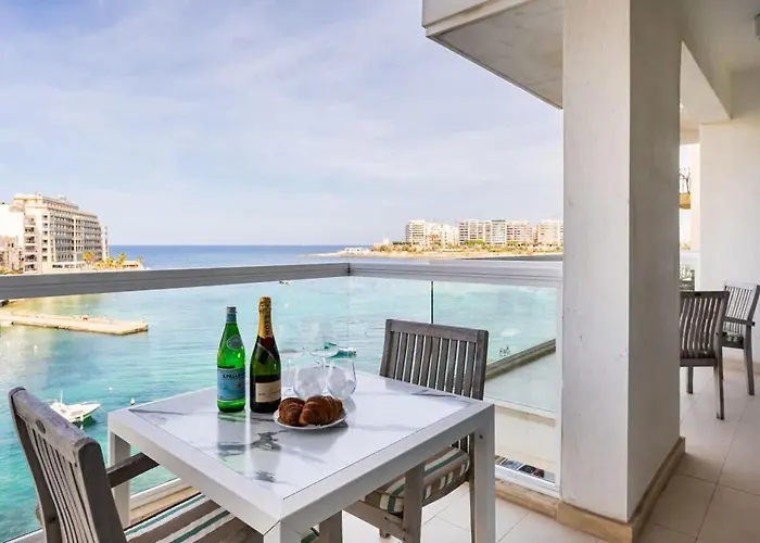 아파트 Luxury Sea View In Prime Location
