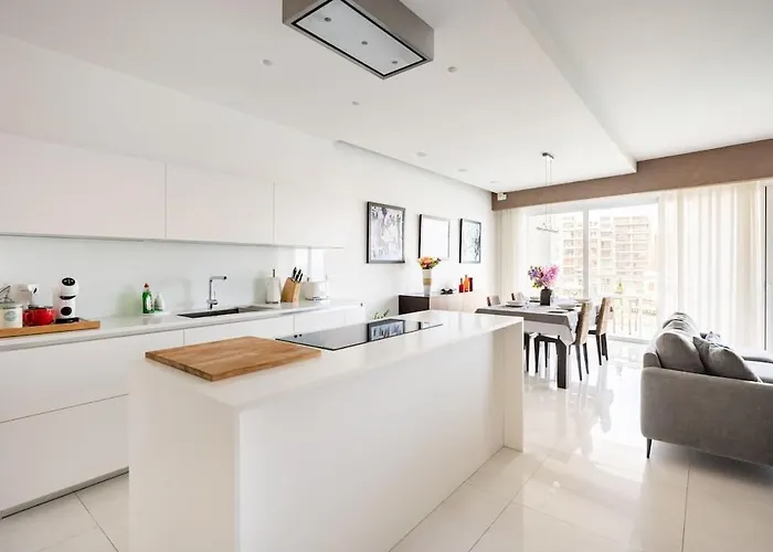 Luxury Sea View In Prime Location 아파트